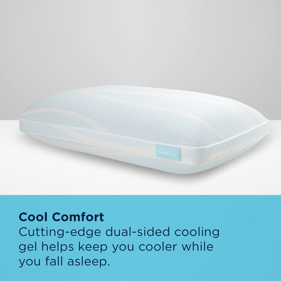 Woman sleeping on a TEMPUR-Breeze pillow